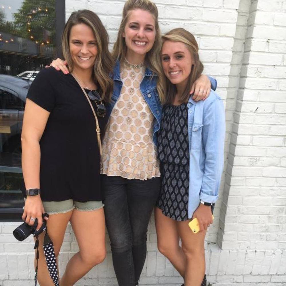 Meet your Posher, Toria